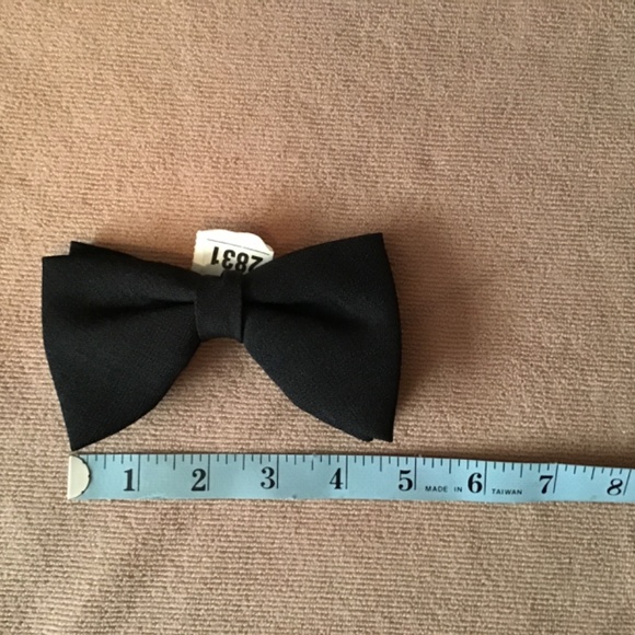 Vintage Beau Clip Bow Tie - circa 1950 with dry clean tag - Picture 4 of 5